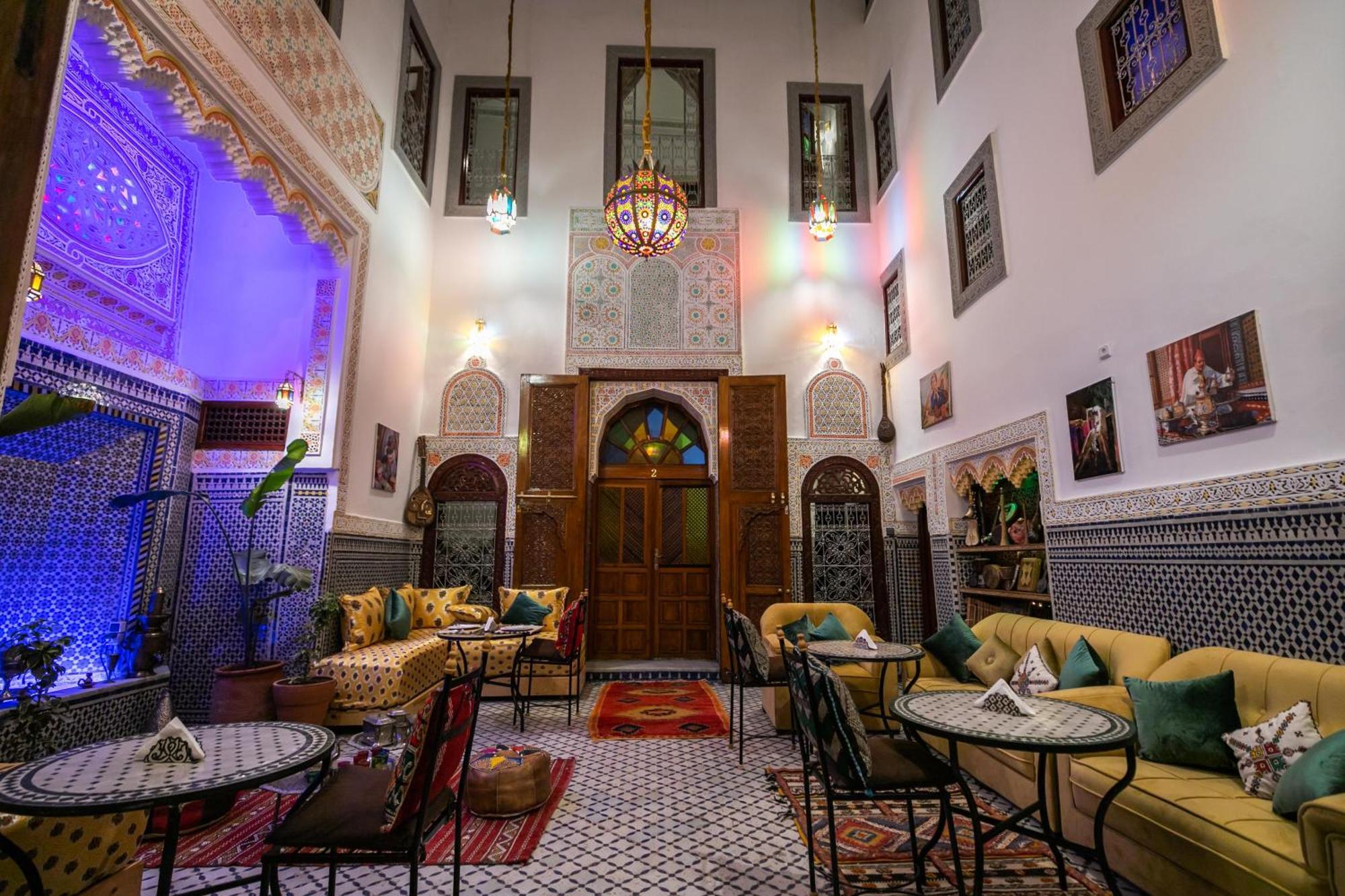 Riad Tarab Fez Esterno foto