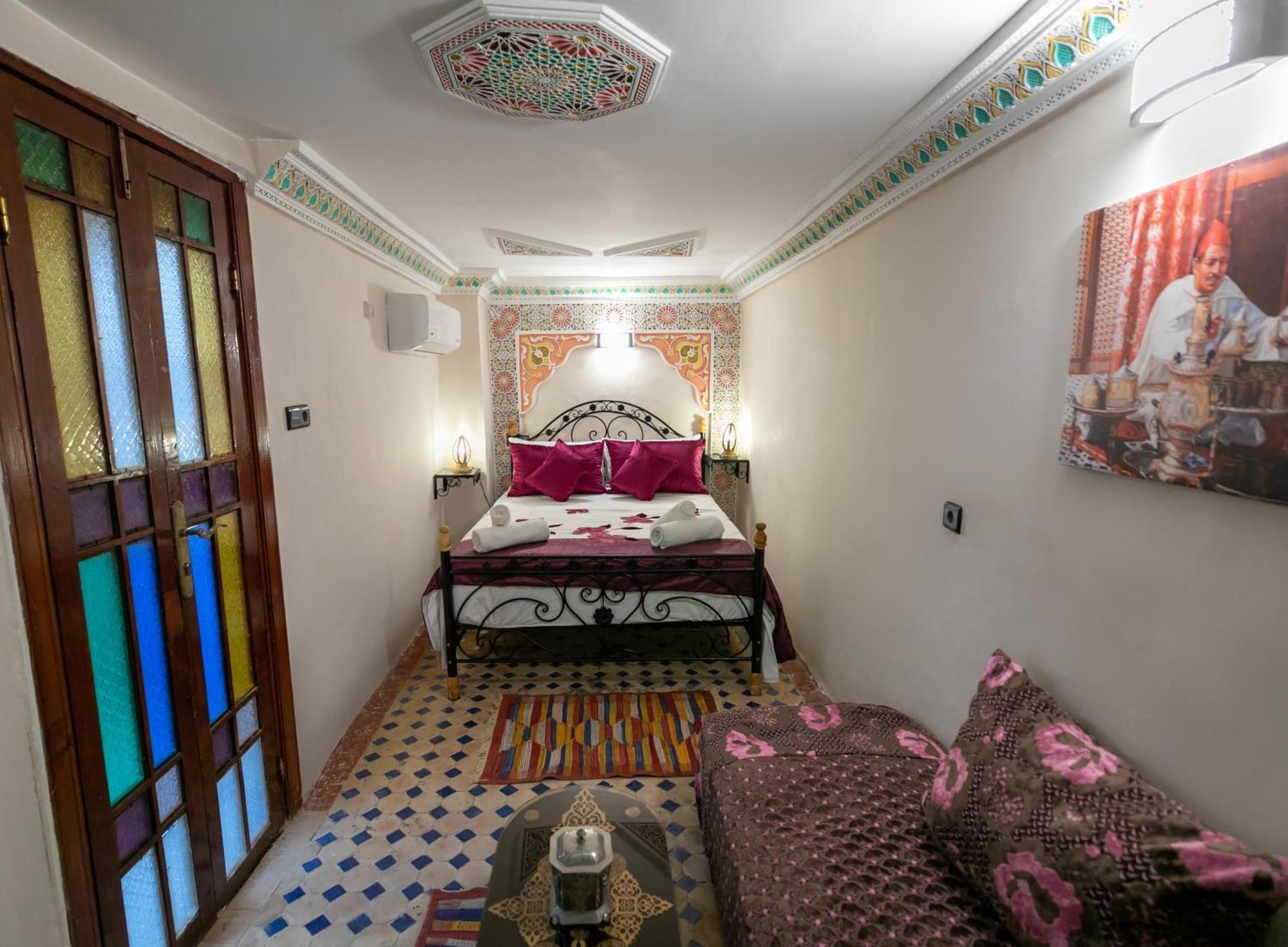 Riad Tarab Fez Esterno foto