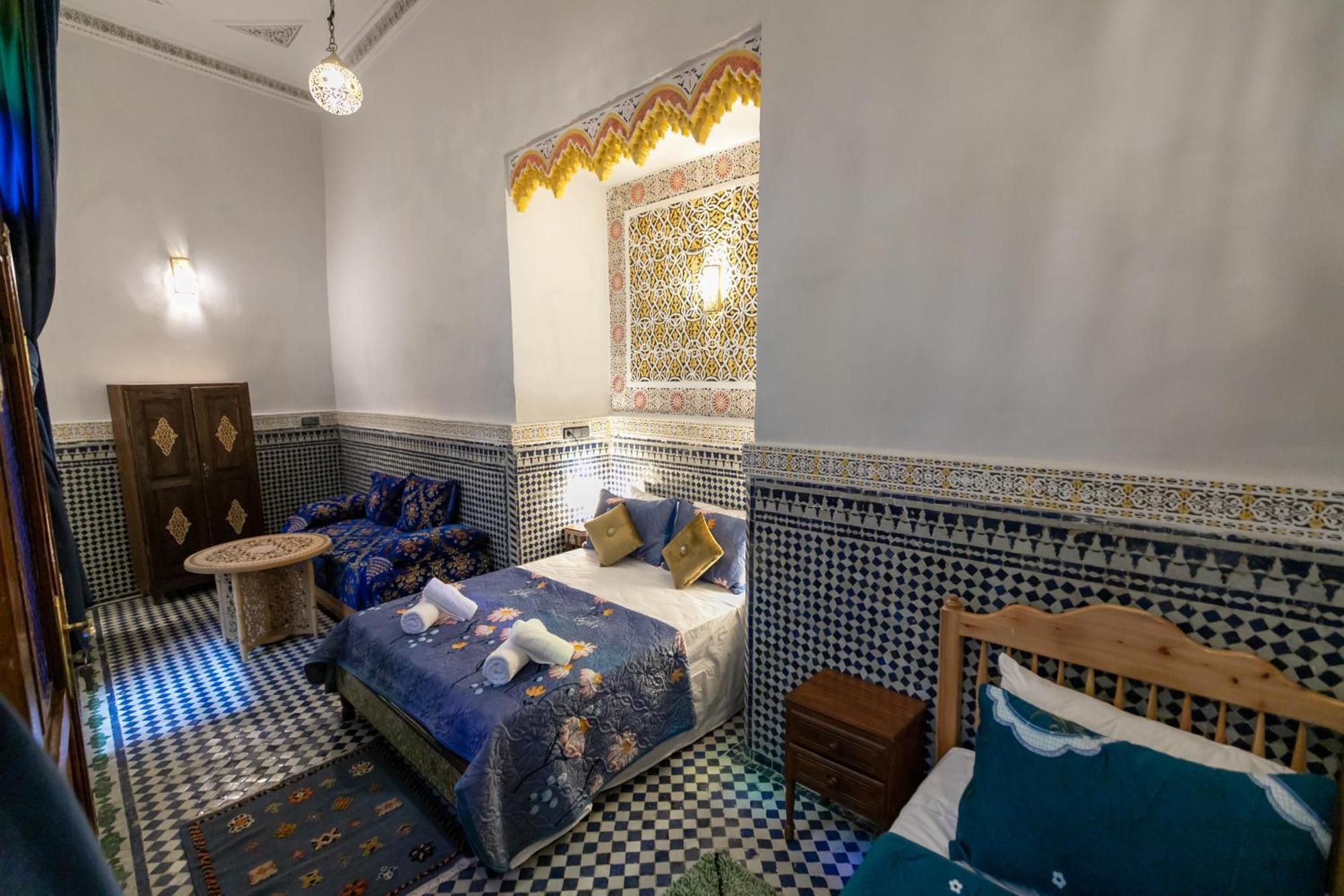 Riad Tarab Fez Esterno foto