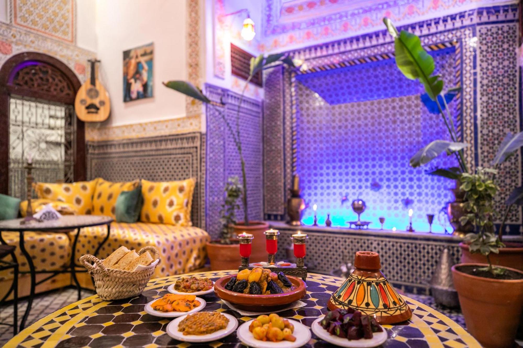 Riad Tarab Fez Esterno foto